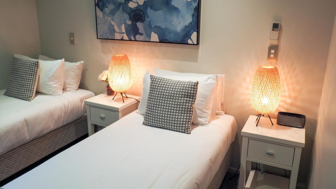 Colombo Lodge Hotel Крайстчърч Екстериор снимка