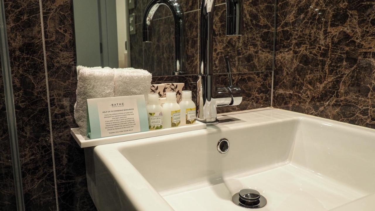 Colombo Lodge Hotel Крайстчърч Екстериор снимка