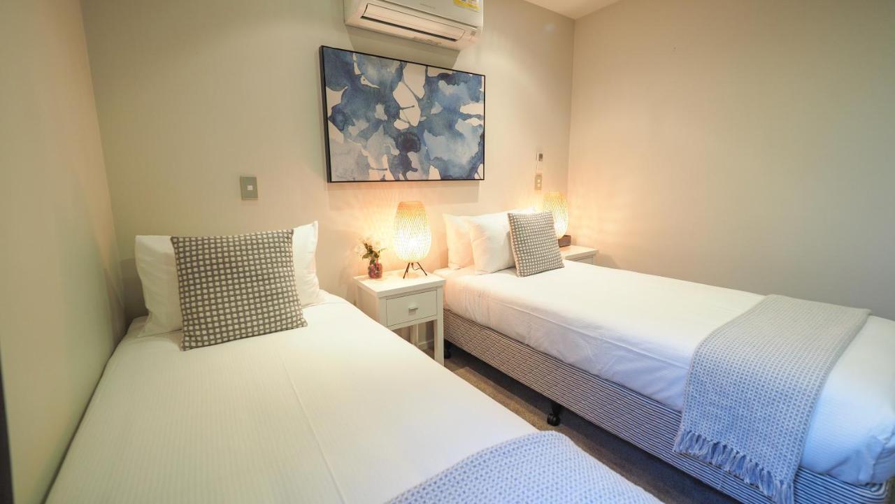 Colombo Lodge Hotel Крайстчърч Екстериор снимка